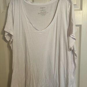 Torrid Women's White Short Sleeve Tee